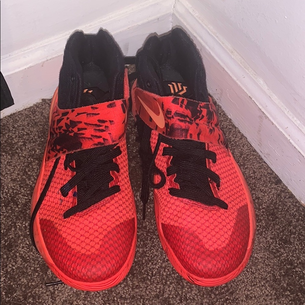 Nike shoes